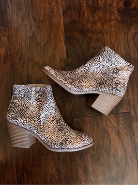 Toms Leopard Print Ankle Booties in Beige and Black